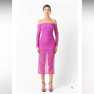 endless rose
Mesh Off the Shoulder Midi Dress
